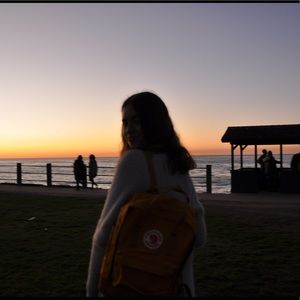 Meet your Posher, Lexie